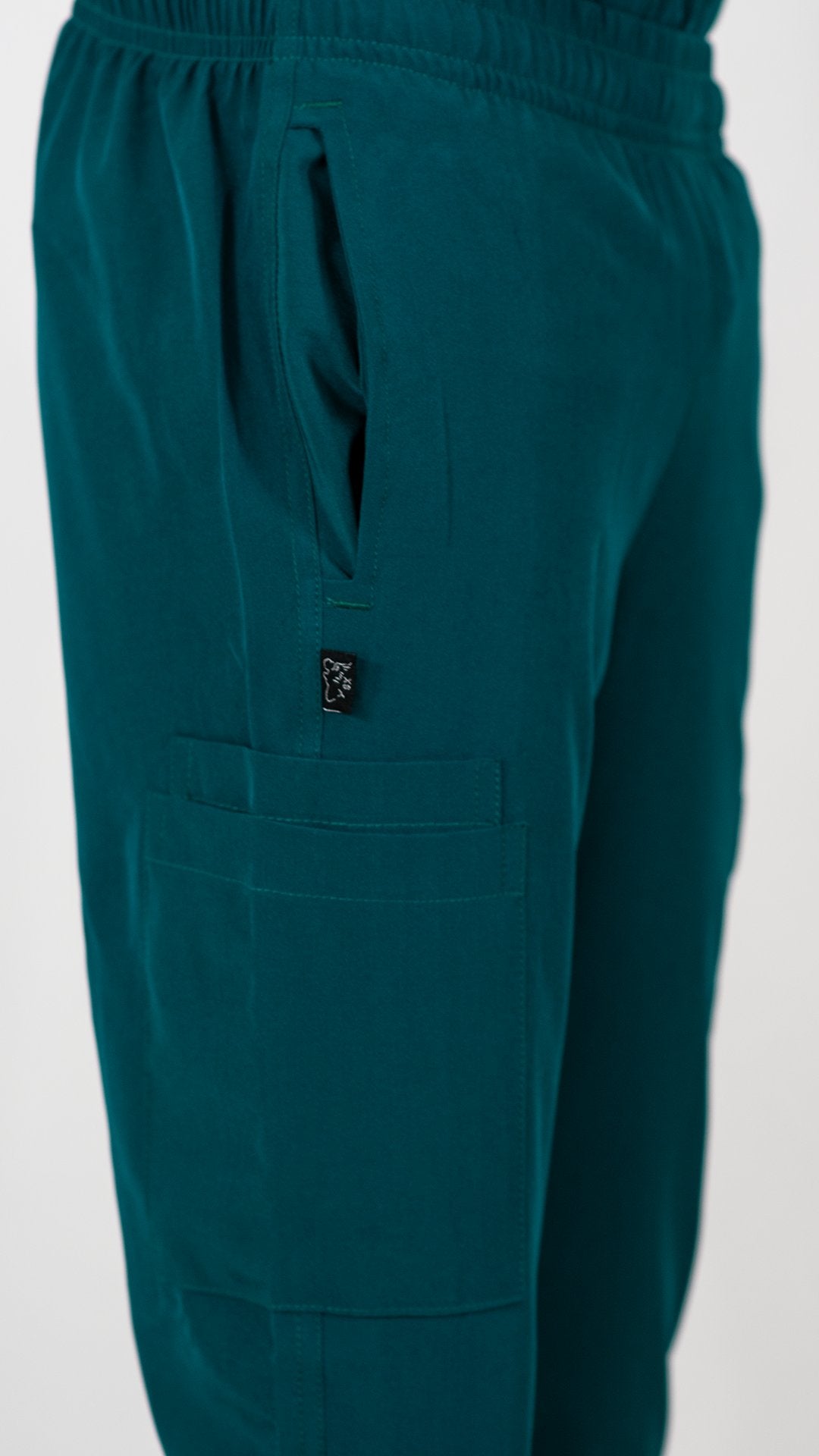 Pantalon Quirurgico Hombre 5 Bolsas Verde Botella F.W