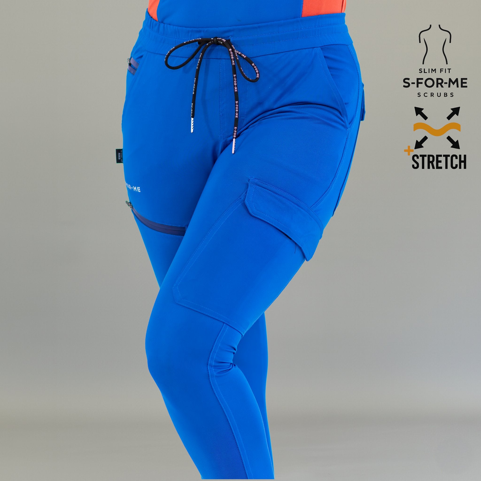 Jogger azul rey para enfermera con corte slim fit