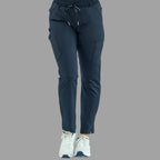 Vista frontal del pantalón médico 930 azul marino, con jareta en cintura y ajuste cómodo.