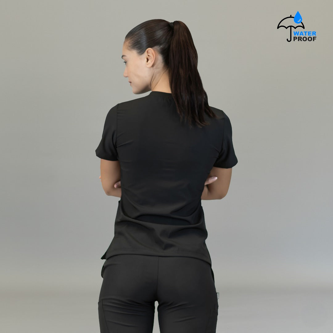 Vista posterior de filipina médica negra mujer Scrubs 515