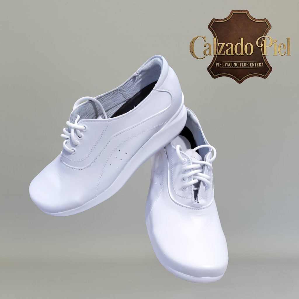Par de zapatos médicos blancos Gloria Andress 316 en piel con agujetas y acabado profesional