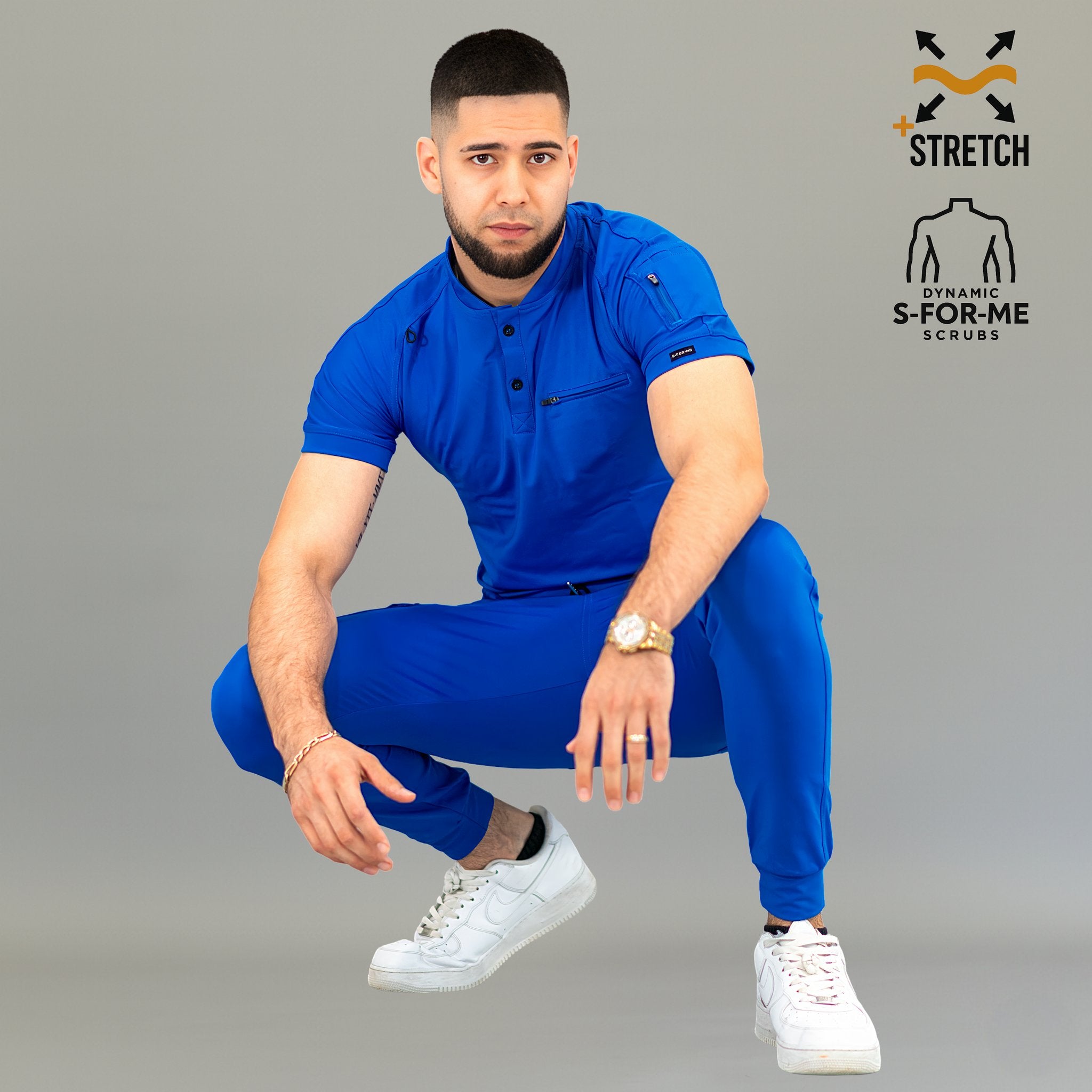 Jogger médico azul rey hombre para turnos clínicos