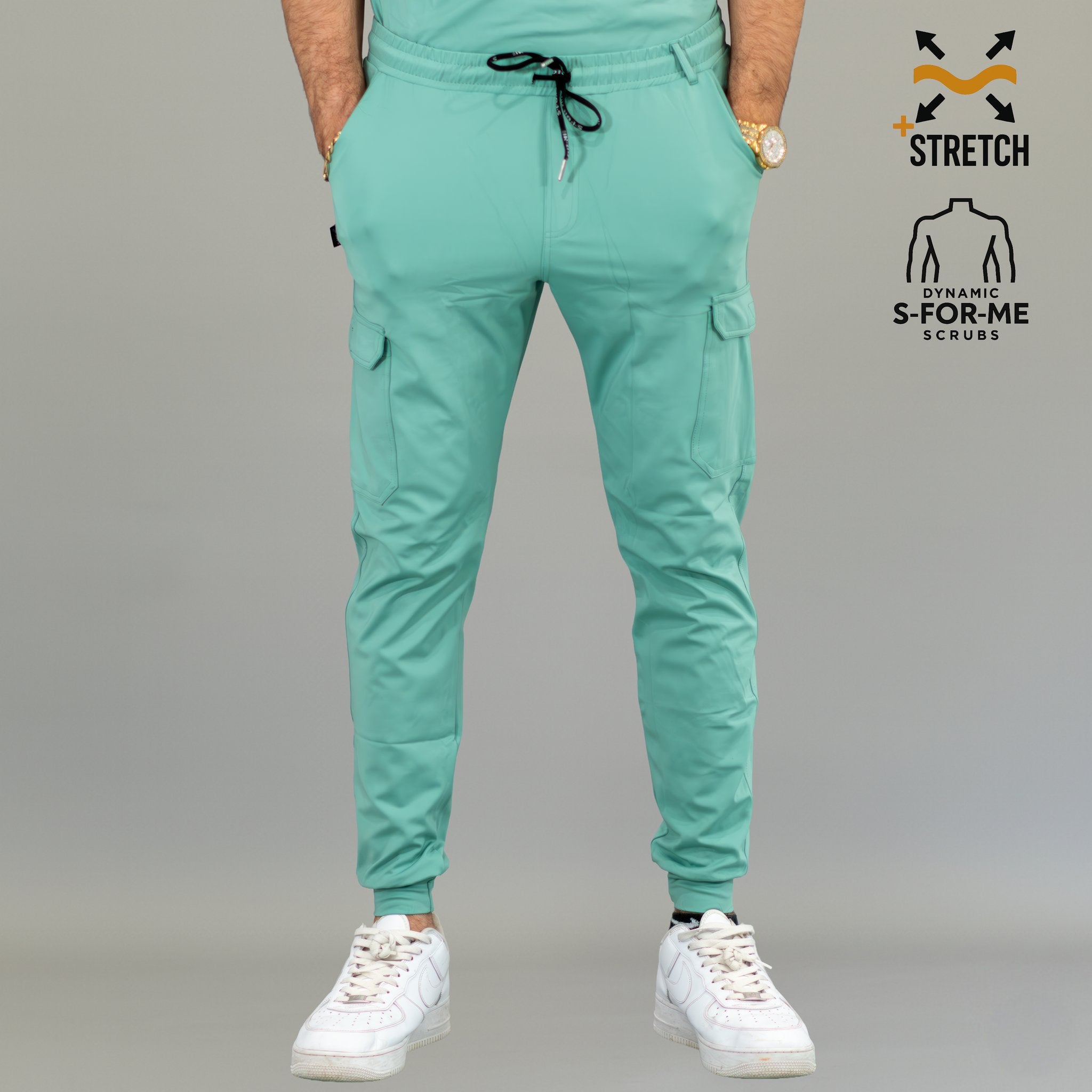 Pantalón quirúrgico verde menta hombre con bolsillos funcionales