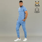 Filipina médica hombre azul plumbago Super Stretch — vista de cuerpo completo en uso