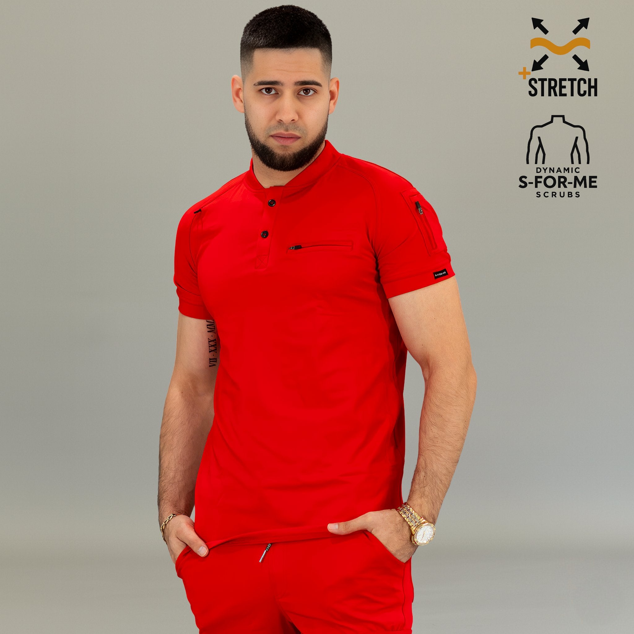 Filipina quirúrgica roja hombre 901 Super Stretch — vista frontal con pantalón combinado