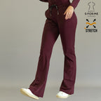 Pijama quirúrgica mujer 915 vino — pantalón flare con tela stretch y spandex