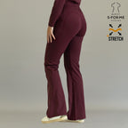 Pantalón 915 vino — ropa quirúrgica acampanada para clínicas en México