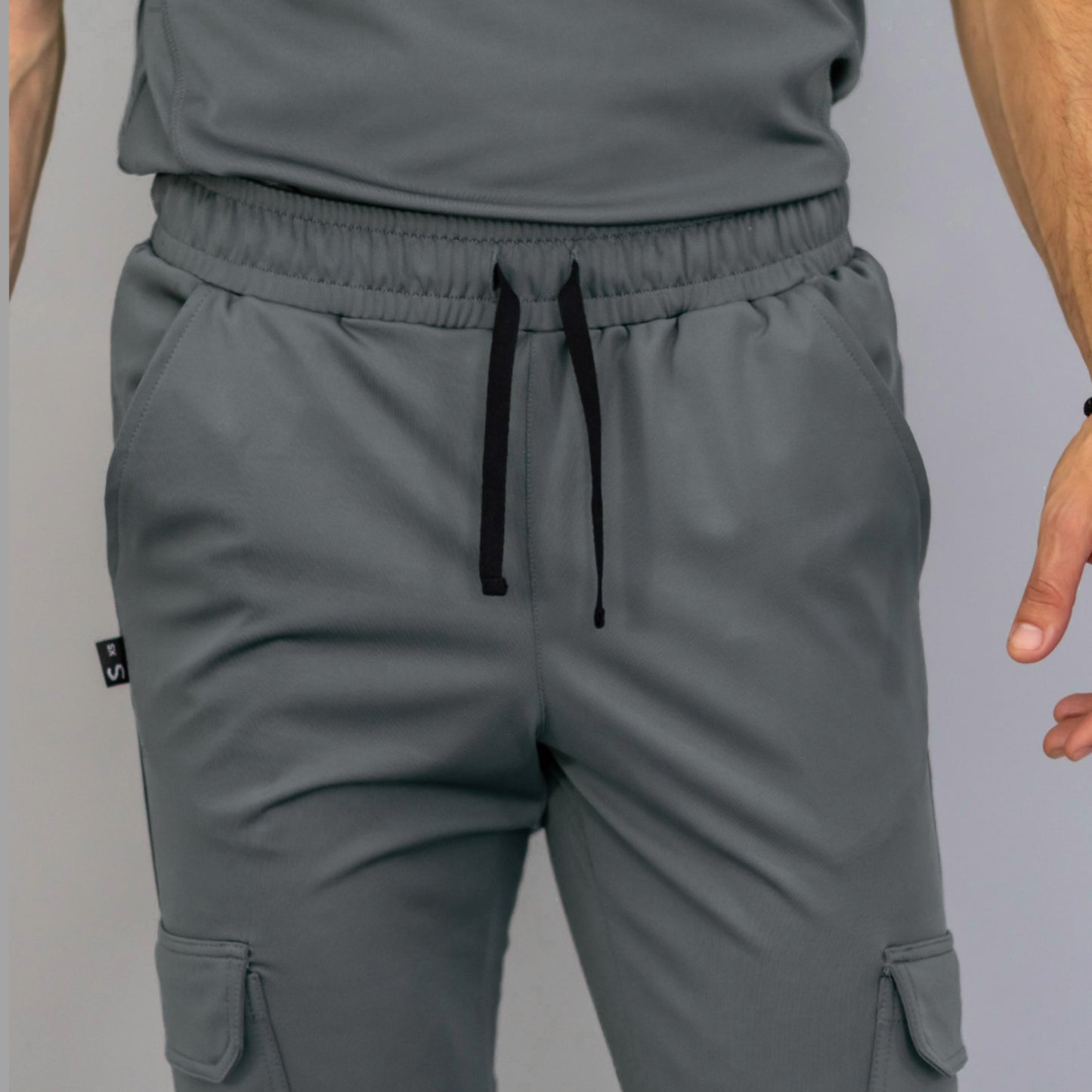 Jogger Est. 910 Quirúrgico Hombre Gris Medio Super Stretch, Scrubs 910