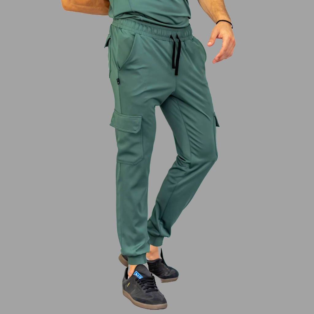 Conjunto Quirúrgico Verde Pino para Hombre – Estilo 910 | Super Stretch Slim Fit