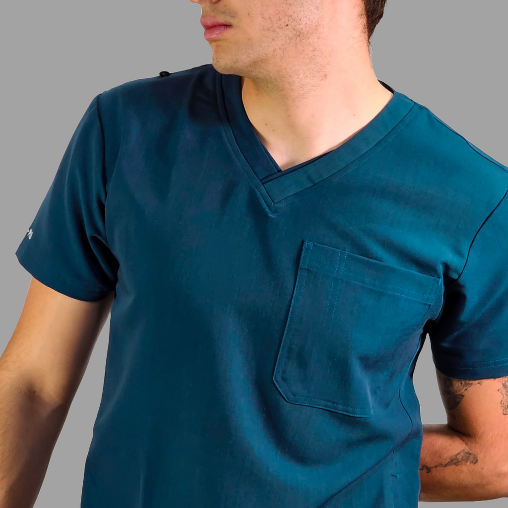 Conjunto Quirúrgico Antifluido Hombre – Estilo 300 Azul Caribe