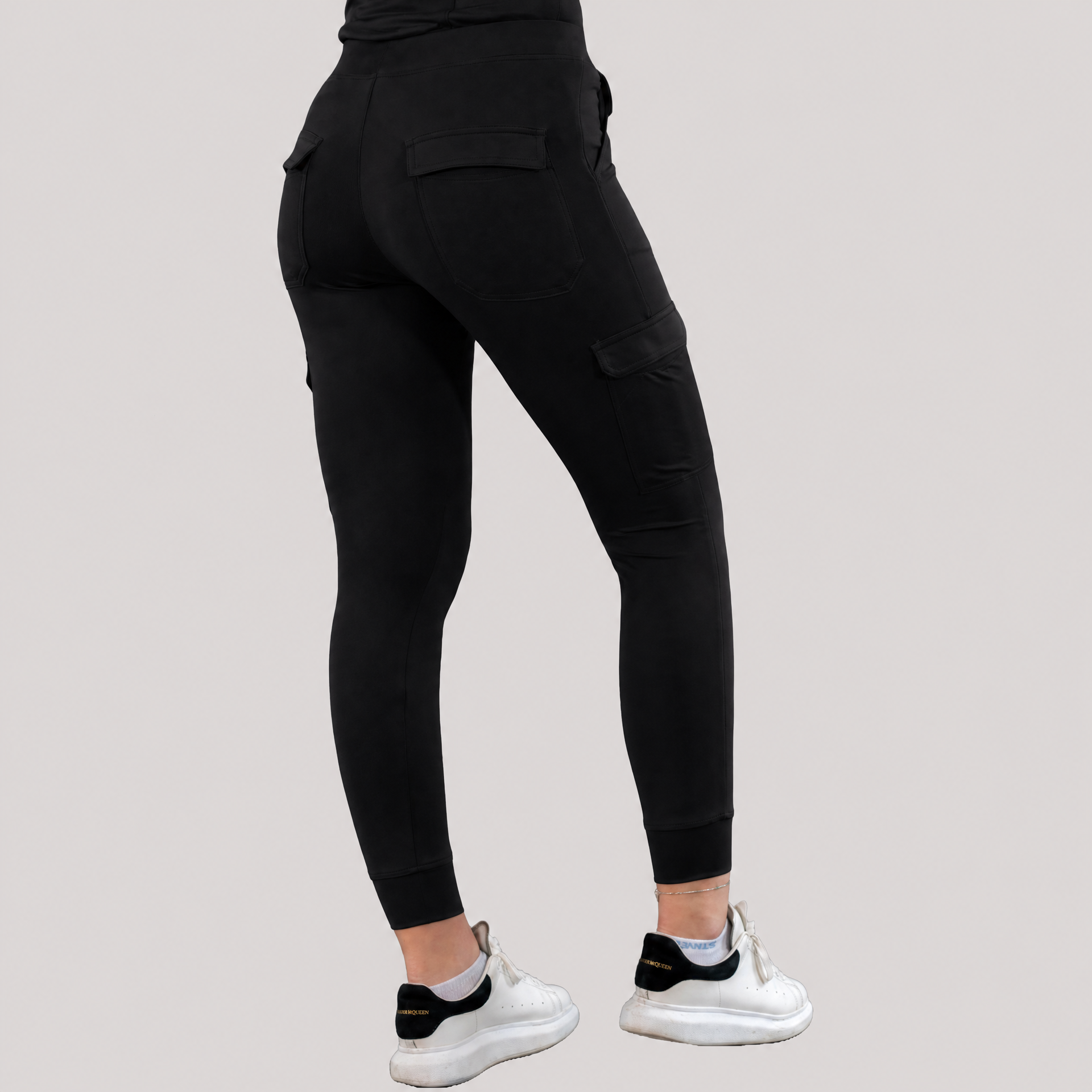 Pantalón quirúrgico negro mujer modelo 901 Super Stretch — vista trasera completa