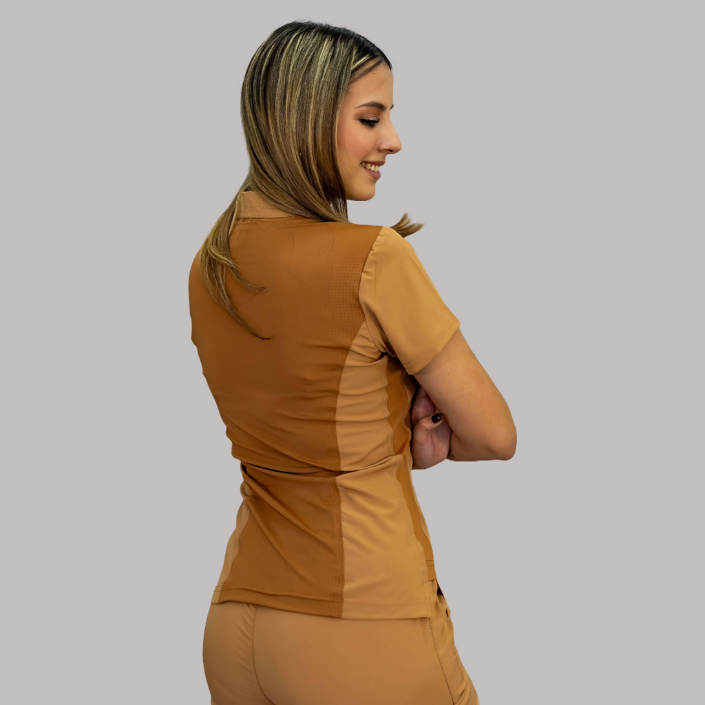 Filipina Mujer Macchiato, Scrubs 520